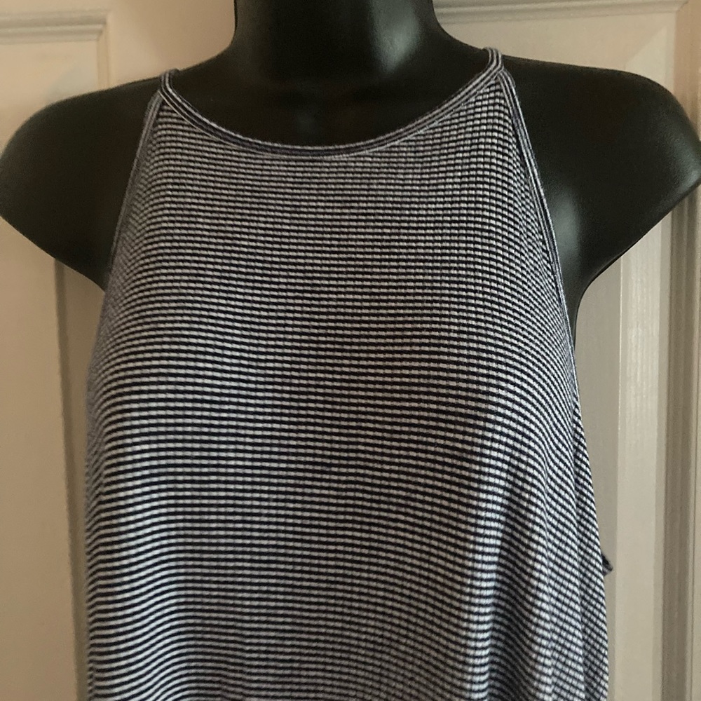 Sleeveless tank